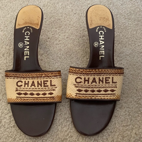 CHANEL Shoes - Chanel Pumps